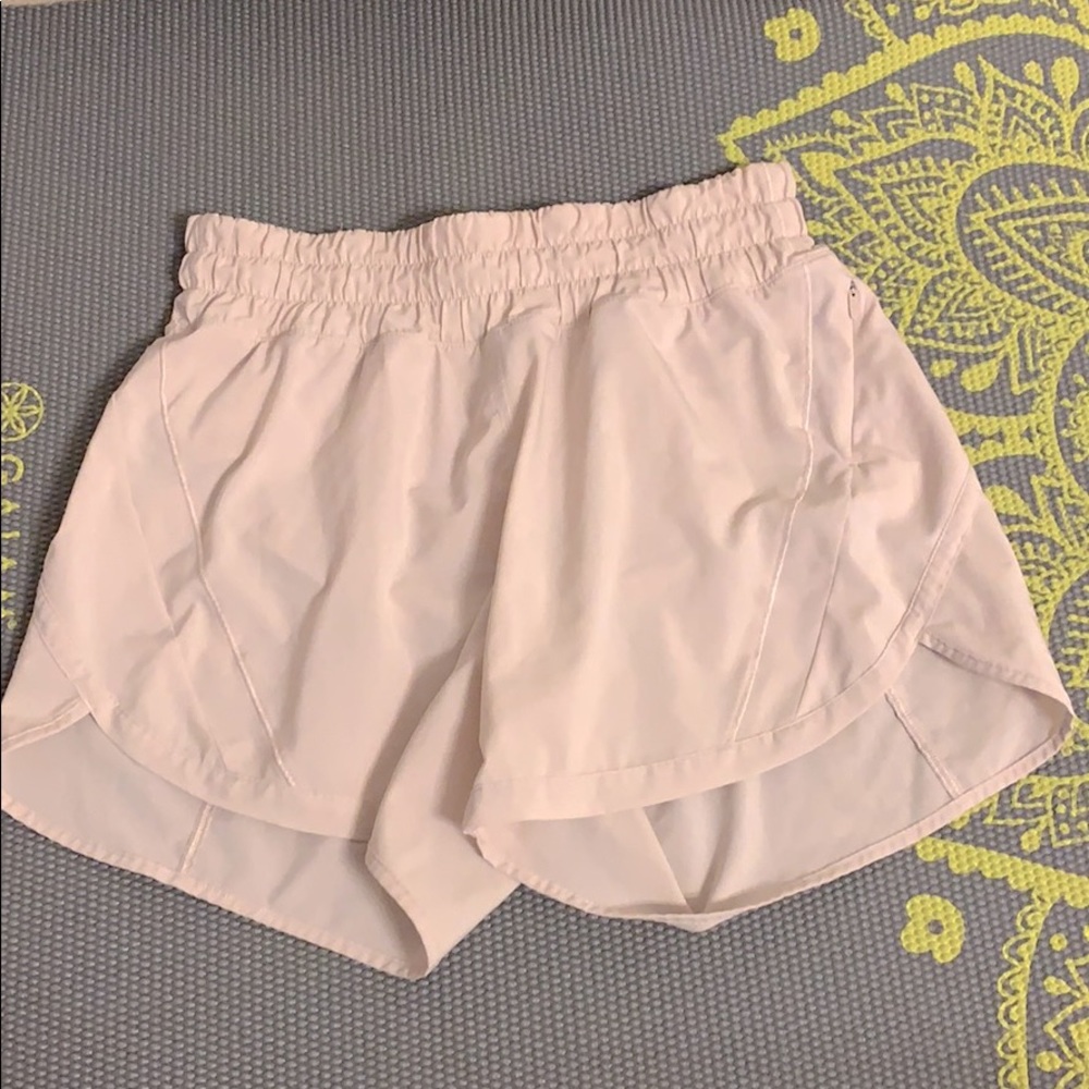lululemon tracker shorts 5”